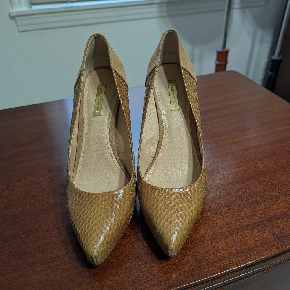 3/$30 Louise Et Cie Suede And Snakeskin Heals - Picture 2 of 7